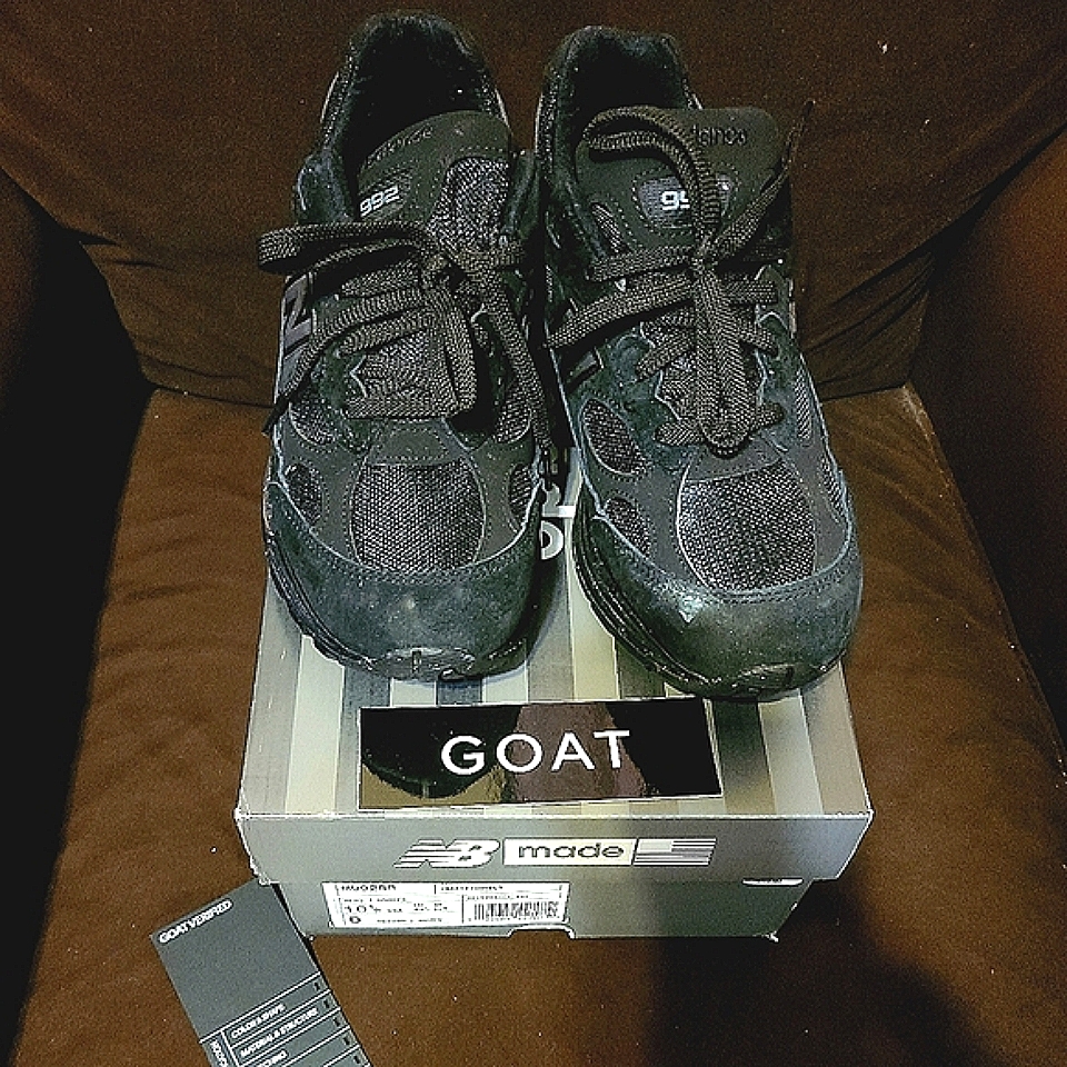 New Balance 992 Triple Black Sneakers
